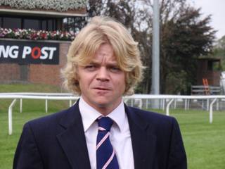 Kempton Park 16 Oct 2011 Choc 7 red.jpg