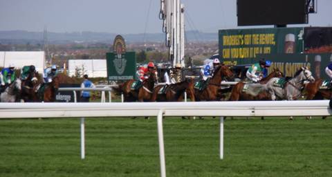 Aintree 09 April 2011 h r.jpg