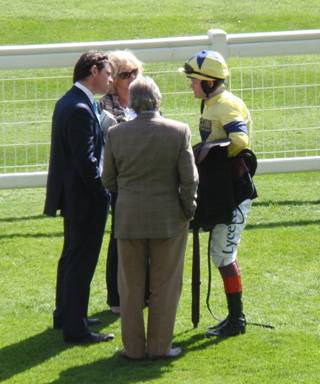 Ascot 10 April 2011 p r.jpg