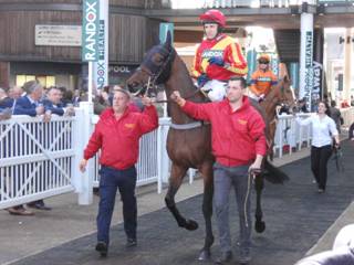 Race 5 e Coole Cody.jpg