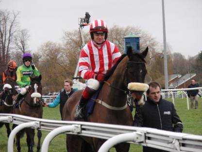 King George VI Chase 3 r.jpg