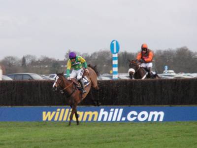 Kempton 26 12 11 Race 5 d r.jpg