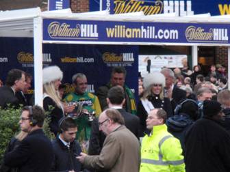 Kempton 26 12 11 Race 5 j r.jpg