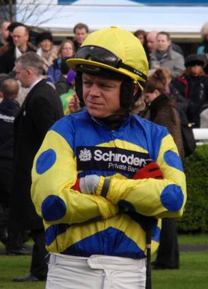 Kempton Park 26 Feb 2011 l r.jpg