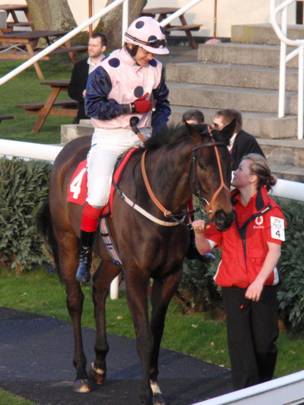 Newbury 21 March 09 red k.jpg