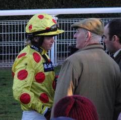 Sandown 08 Jan 2011 l r.jpg