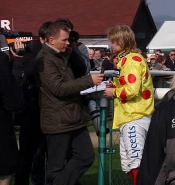 Towcester 28 March 2011 1000 p r.jpg
