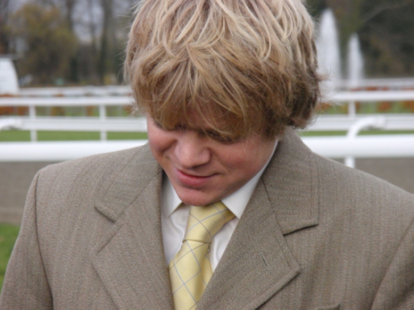 Aintree 04 Apr 09 leading jockey.jpg