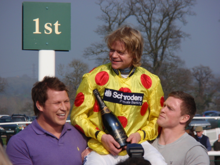 Aintree 04 Apr 09 leading jockey.jpg