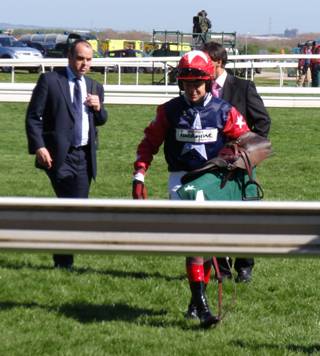 Aintree 08 April 2011 e r.jpg