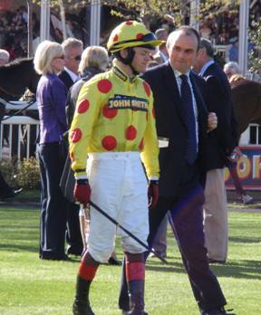Aintree 08 April 2011 p r.jpg