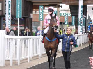 Race 7 k Donnachies Girl.jpg