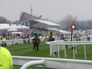 u race 4 finish 1.jpg