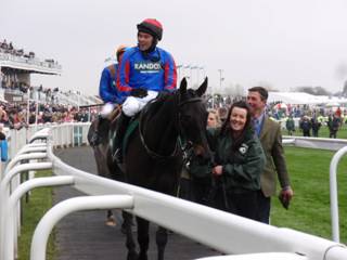 l race 5 2nd Bear's Affair.jpg