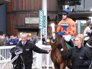 e race 6 King's Socks.jpg