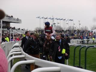 w race 6 winner Bentelimar.jpg