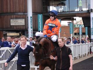 Race 2 f Moon Racer.jpg