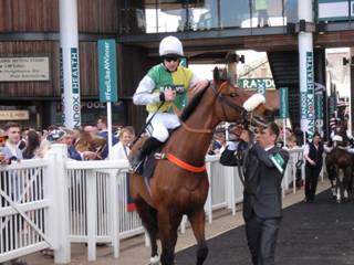 Race 2 g Mount Mews.jpg