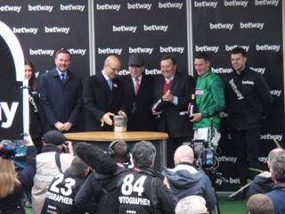 z14 race 3 winning connections.jpg