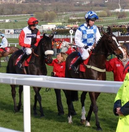 Cheltenham 2011 Day 3 e r.jpg