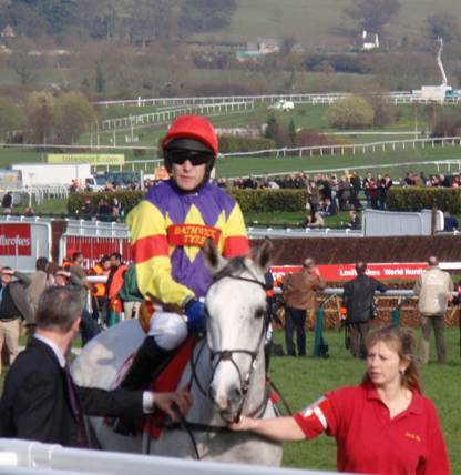 Cheltenham 2011 Day 3 f r.jpg