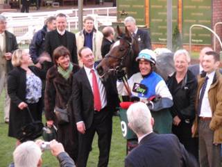sky calling wins charity race r.jpg
