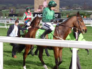 Race 4 f Footpad & Moon Racer.jpg