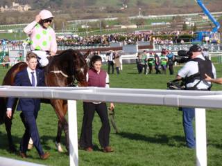 Race 4 c Douvan.jpg