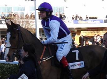 Kempton 21 Feb red r.jpg