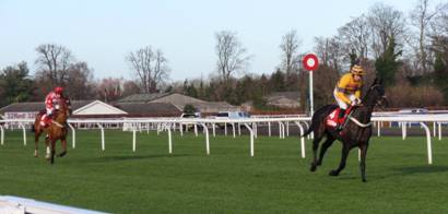 Race 2 b Gold Present & Poker School.jpg