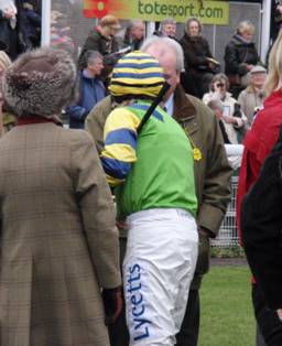 Sandown Park 05 Feb 2011 z3 r.jpg