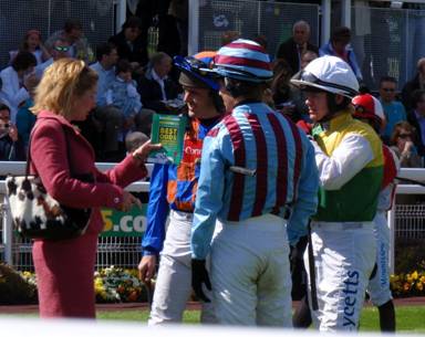 Sandown Park 25 Apr 09 red d.jpg