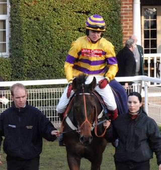 Sandown 13 Mar 2010 r red.jpg