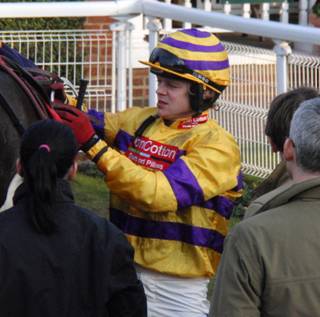 Sandown 13 Mar 2010 s red.jpg