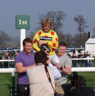 Towcester 28 March 2011 1000 z1 r.jpg